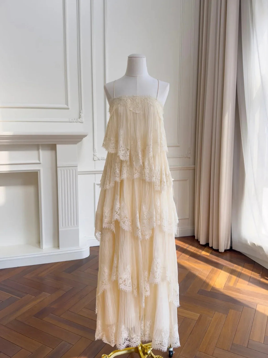 Cream Lace Tiered Open-Back Spaghetti Strap Maxi Dress